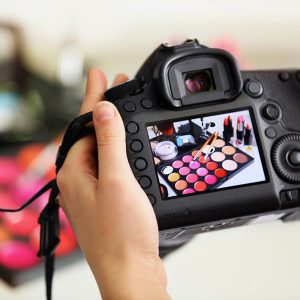 Photo of makeup kit on camera display while shooting